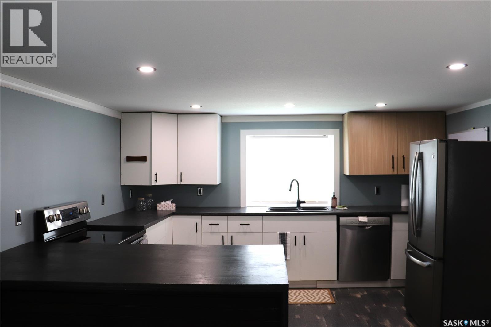 228 Cypress Way Property Photo 6