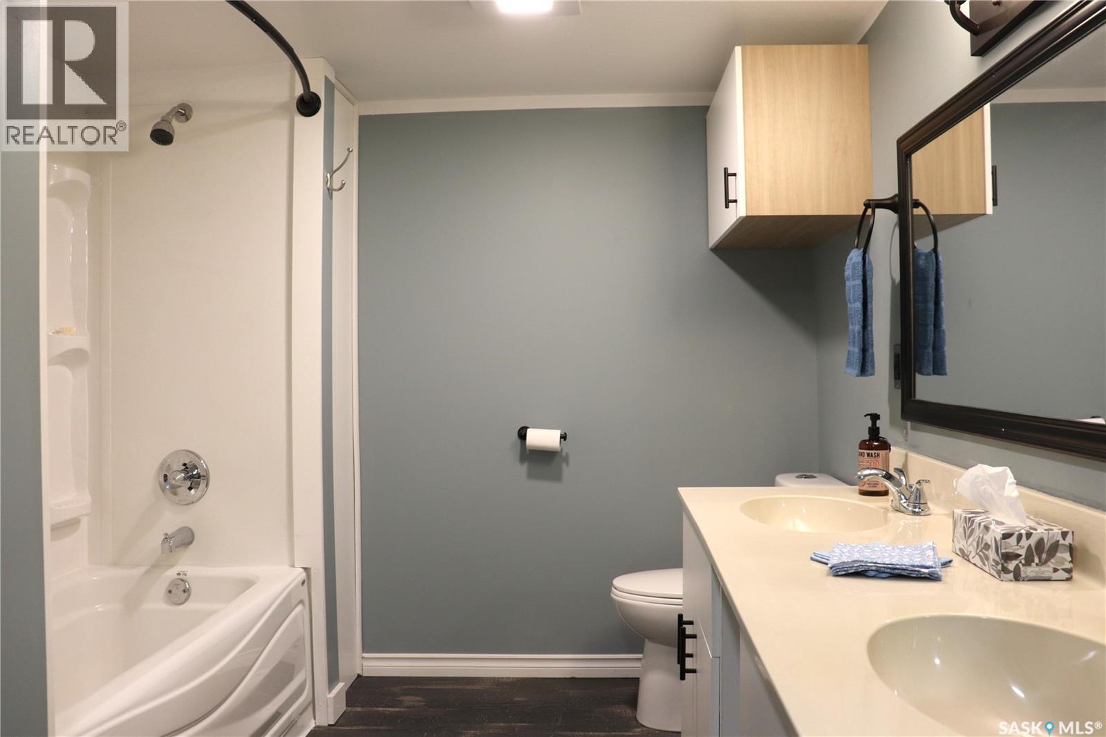 228 Cypress Way Property Photo 12