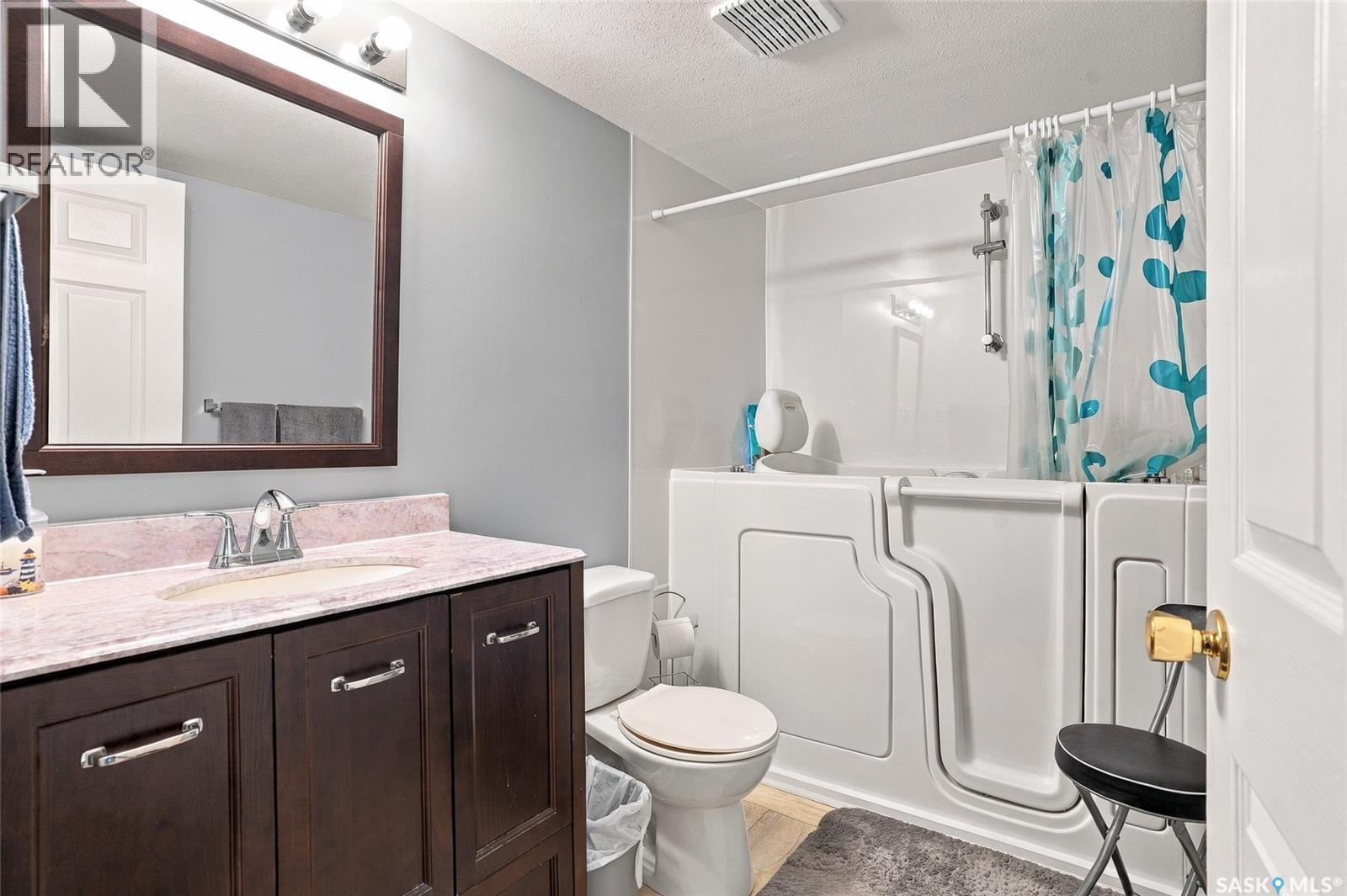 204 214 Ross Avenue Property Photo 19