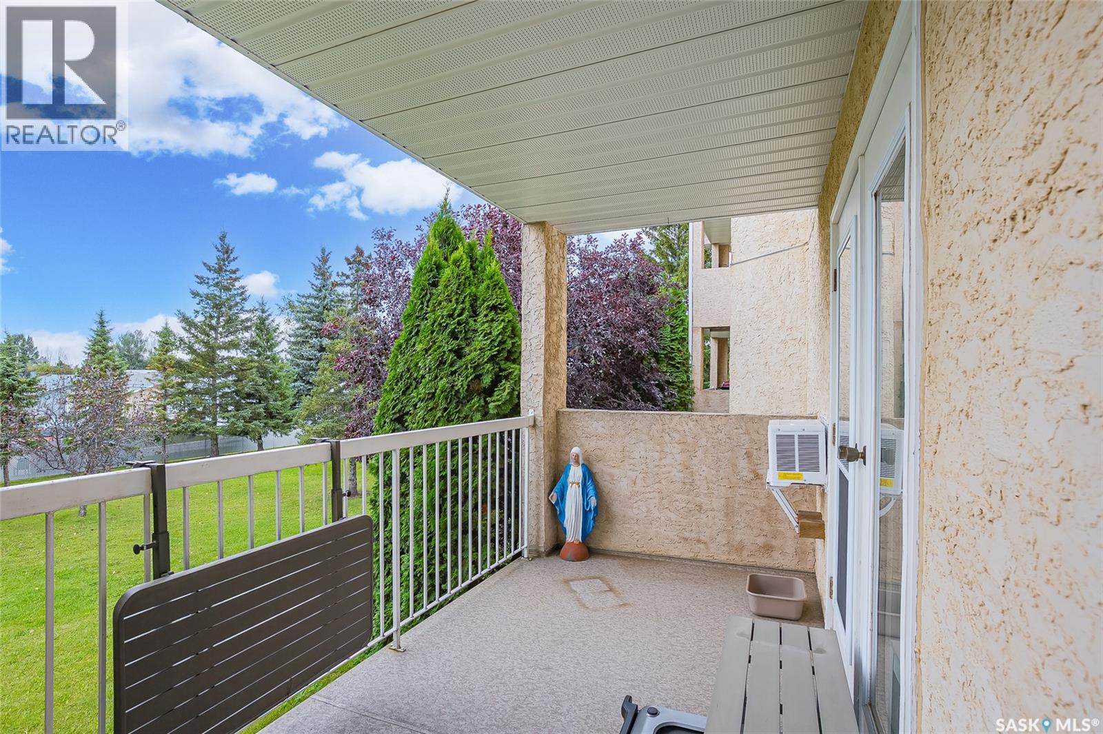 204 214 Ross Avenue Property Photo 23