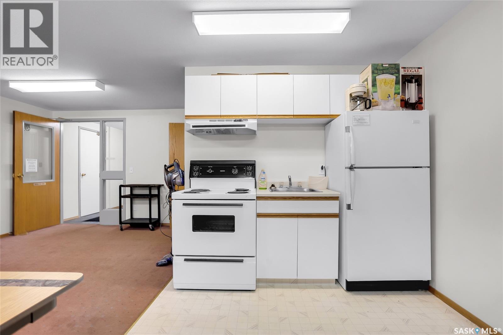 204 214 Ross Avenue Property Photo 28