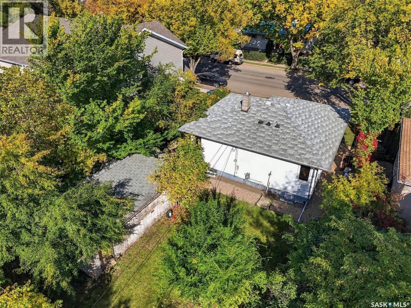 109 108th Street W Property Photo 2