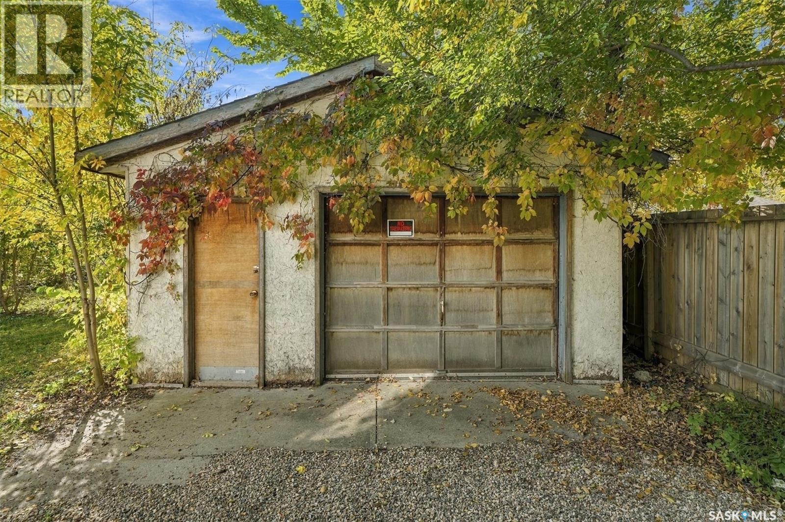 109 108th Street W Property Photo 41
