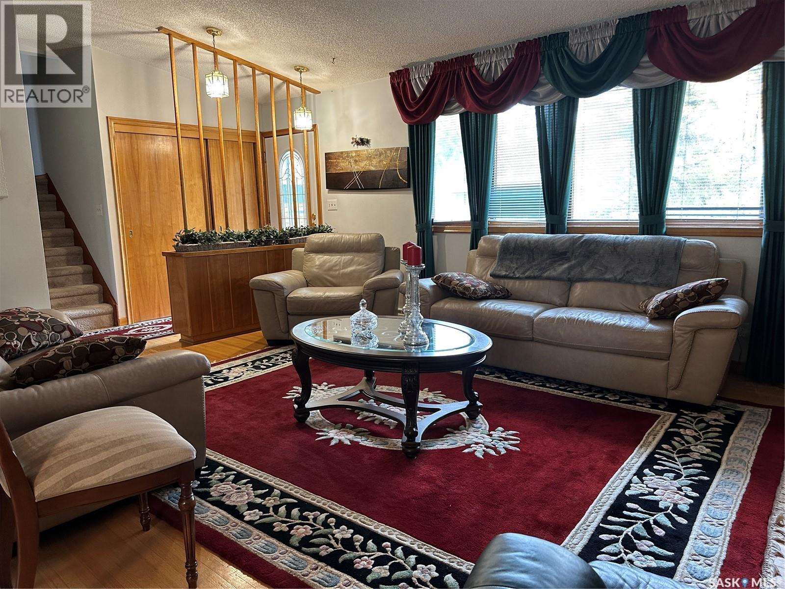 503 9th Street Ne Property Photo 4