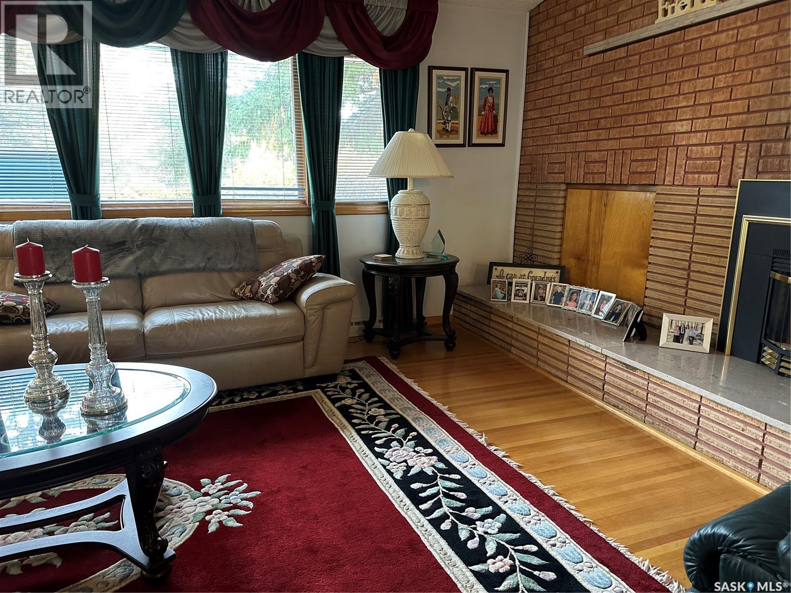 503 9th Street Ne Property Photo 5