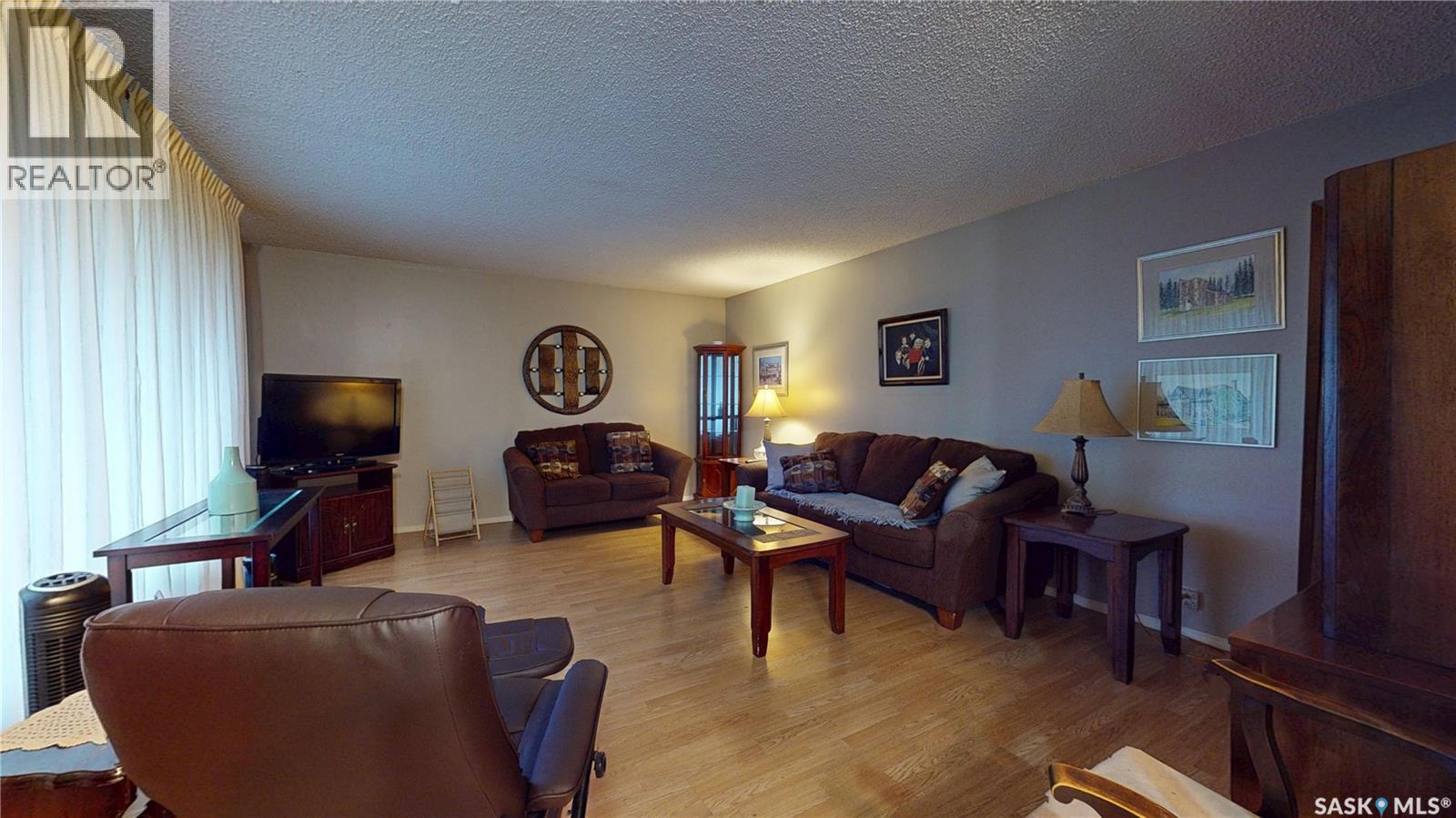 100 Lonsdale Street Property Photo 15
