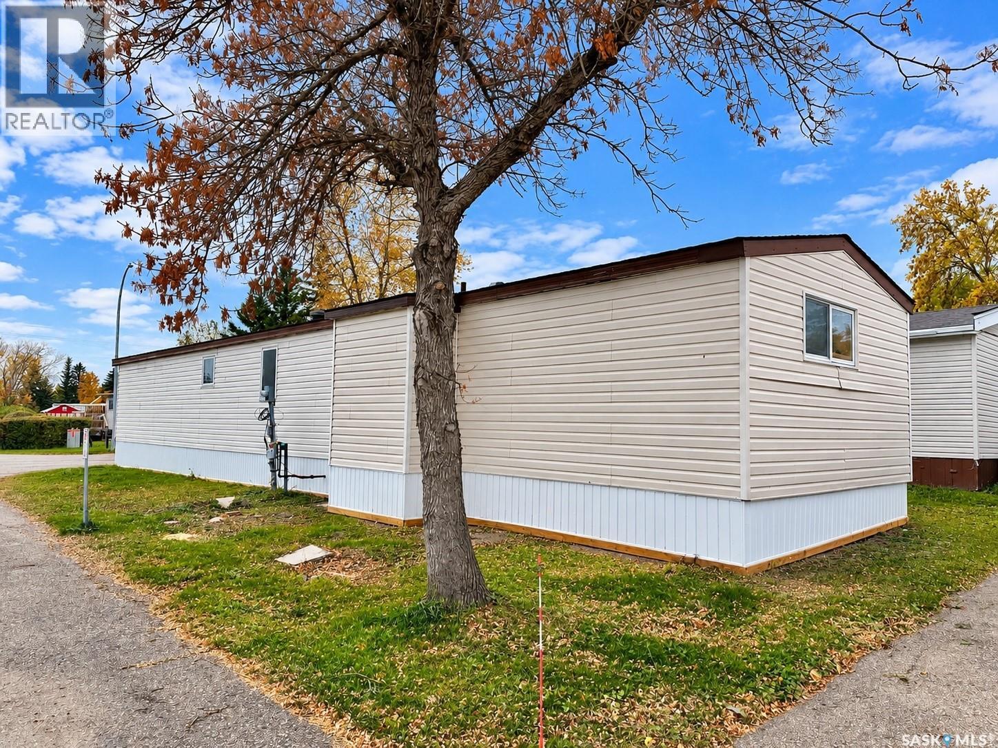 34 1035 Boychuk Drive Property Photo 3