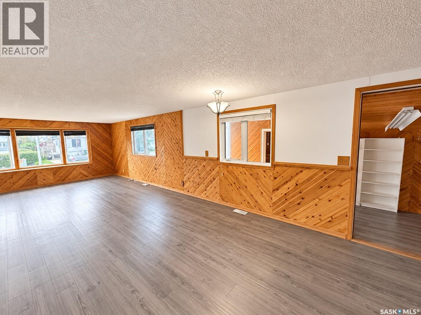 34 1035 Boychuk Drive Property Photo 15