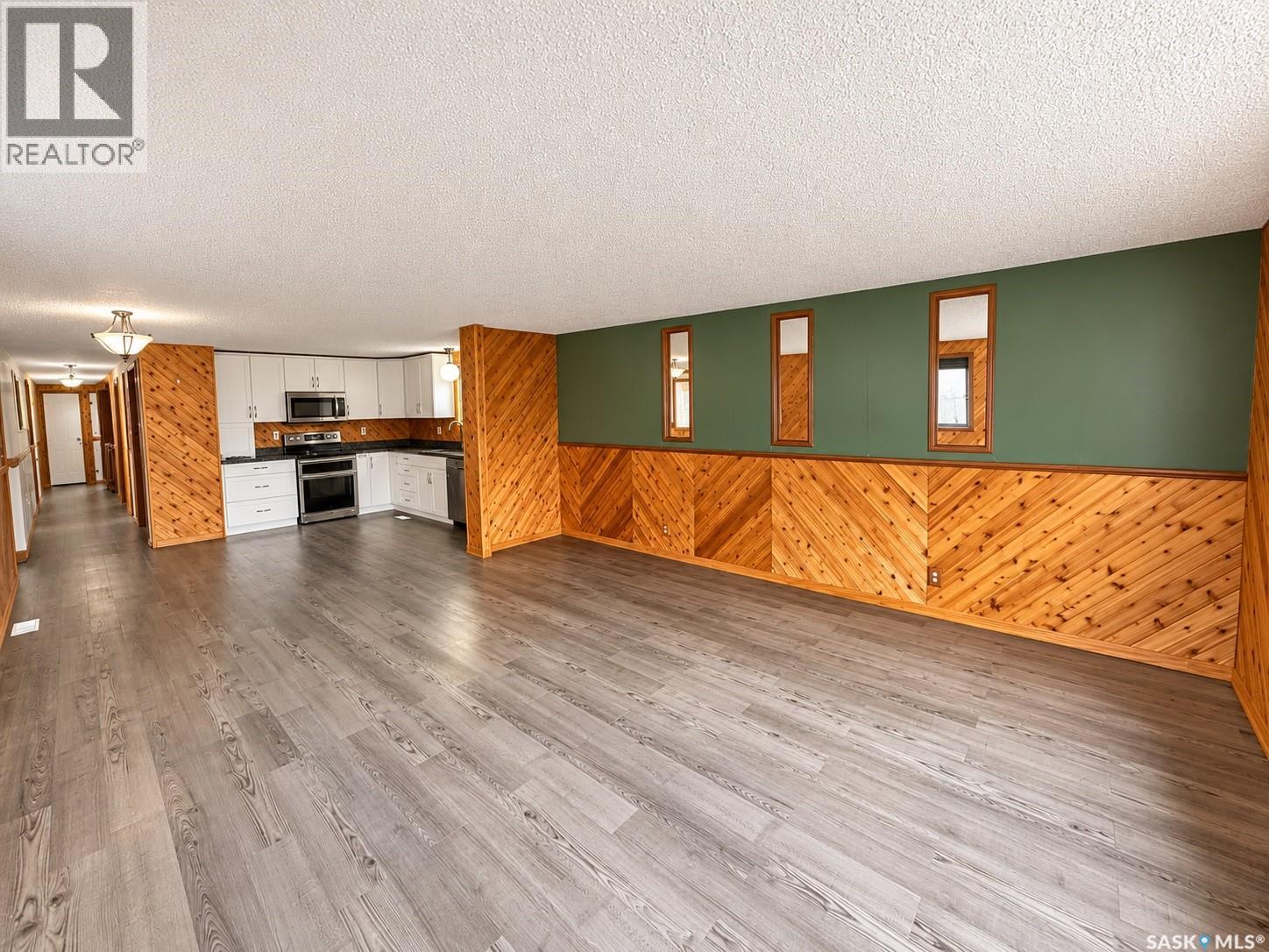 34 1035 Boychuk Drive Property Photo 22