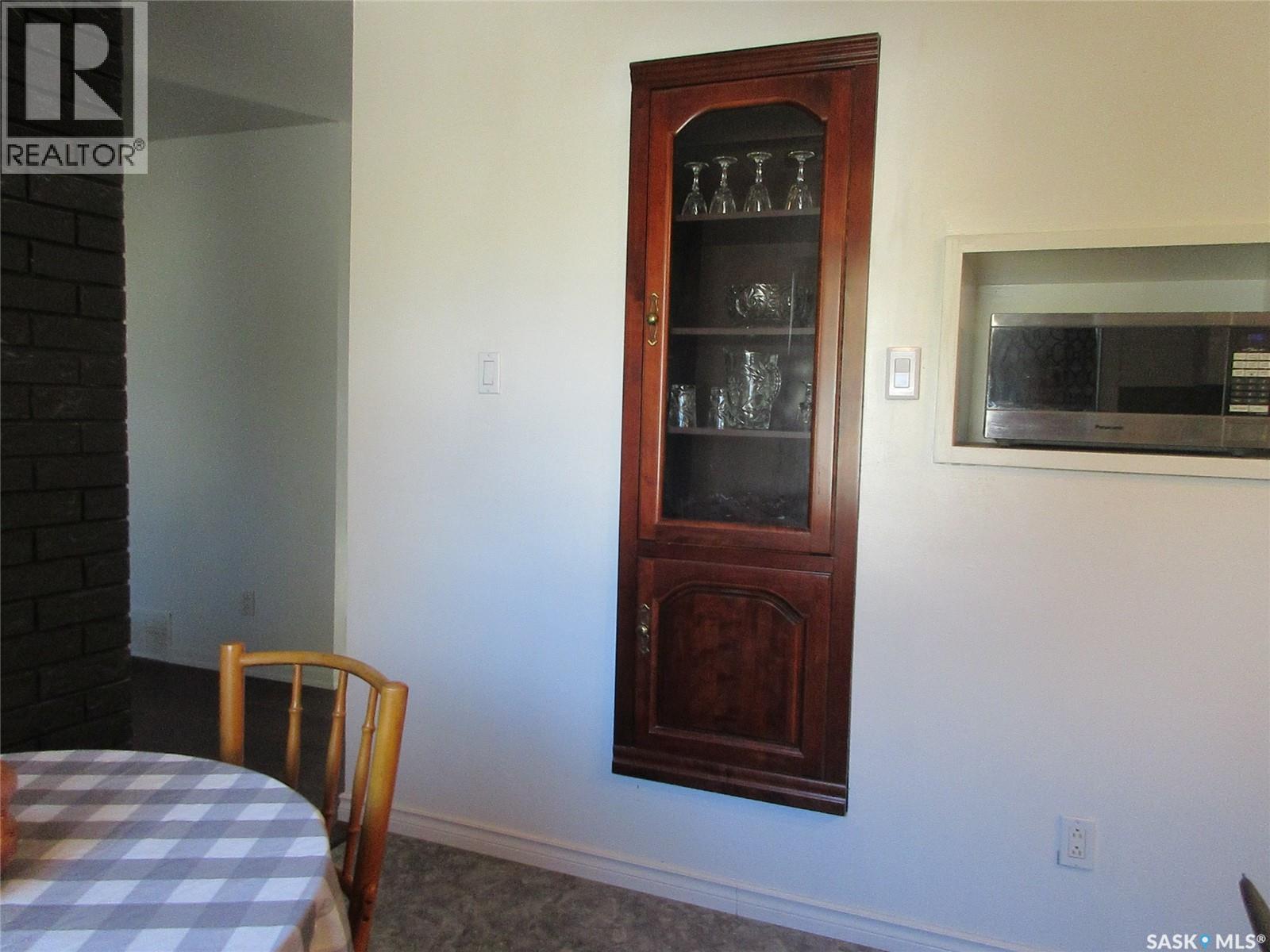 858 Worobetz Crescent N Property Photo 19