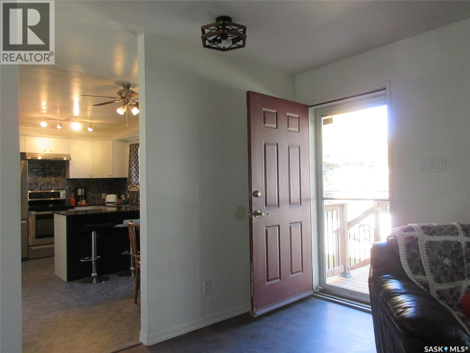 858 Worobetz Crescent N Property Photo 25