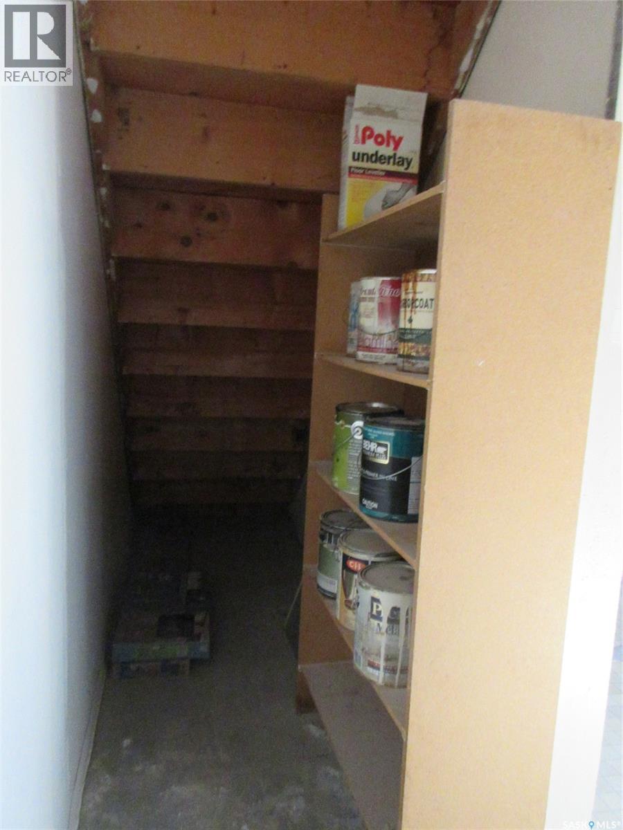 858 Worobetz Crescent N Property Photo 52