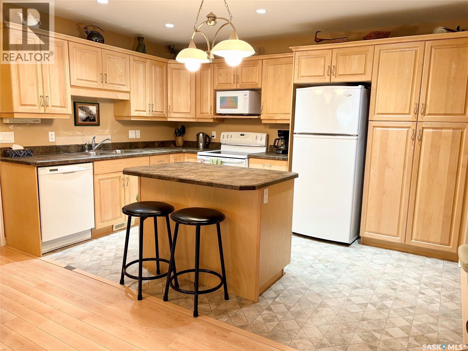 142 Manitoba Avenue Property Photo 8