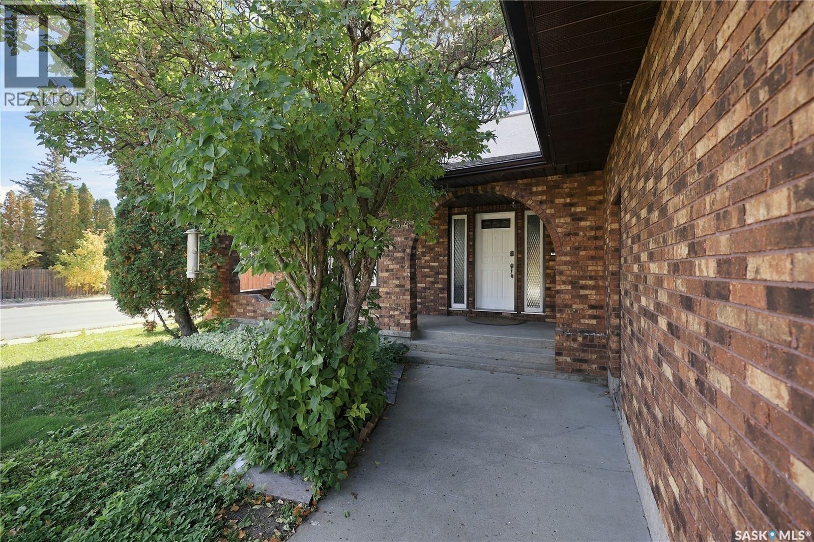 2054 Braun Bay E Property Photo 3