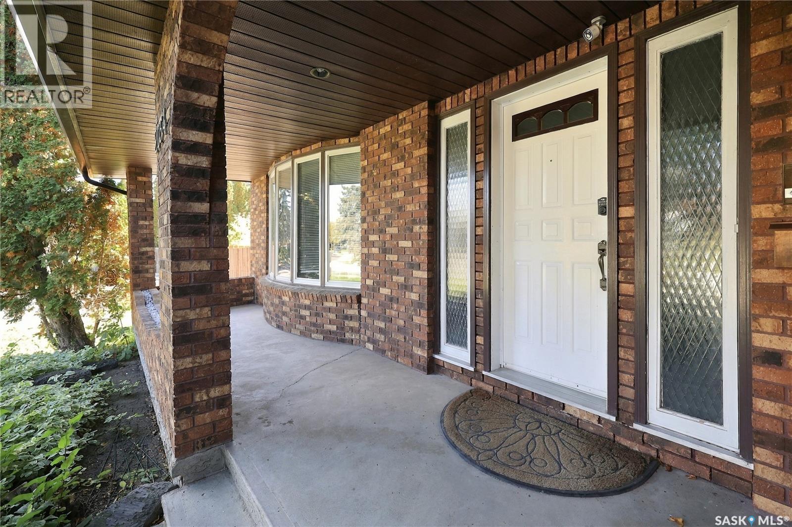 2054 Braun Bay E Property Photo 4