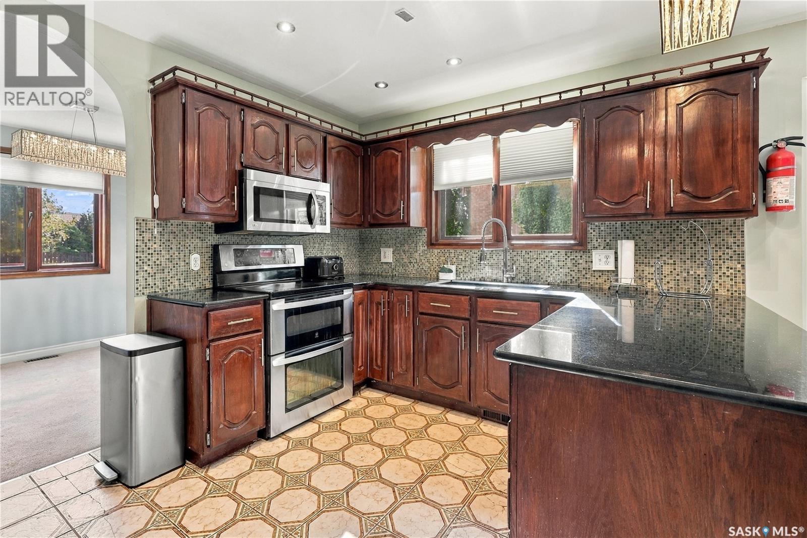 2054 Braun Bay E Property Photo 12