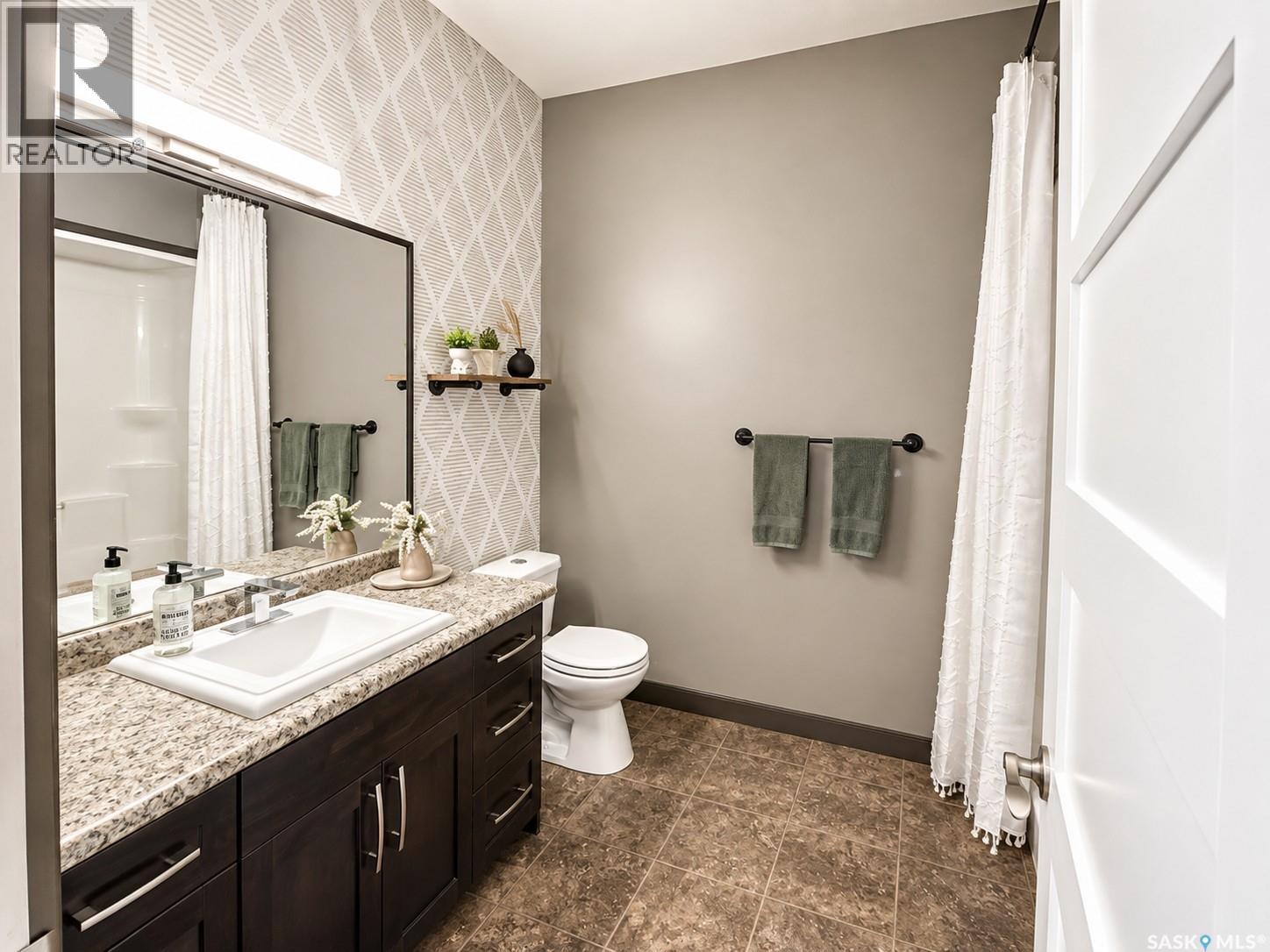 1 Glen Howard Way Property Photo 18