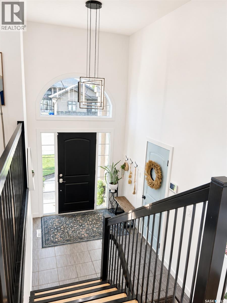 1 Glen Howard Way Property Photo 25