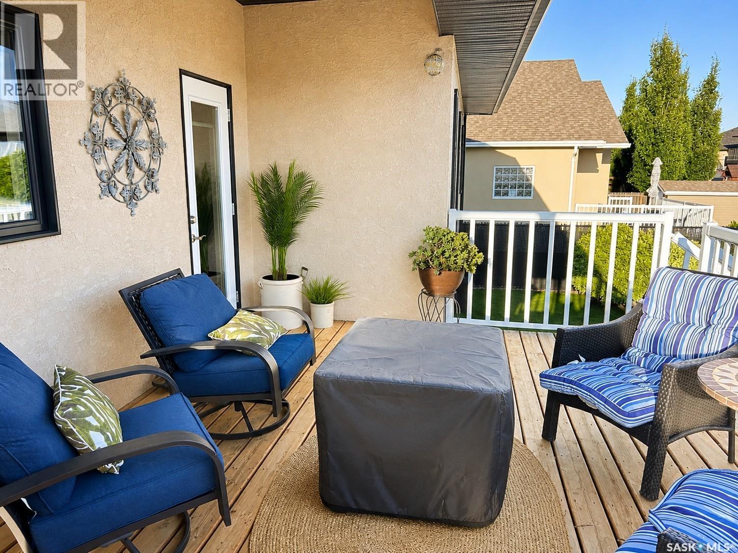 1 Glen Howard Way Property Photo 41