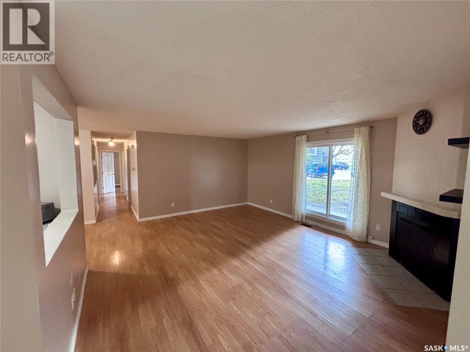 716 425 115th Street E Property Photo 4