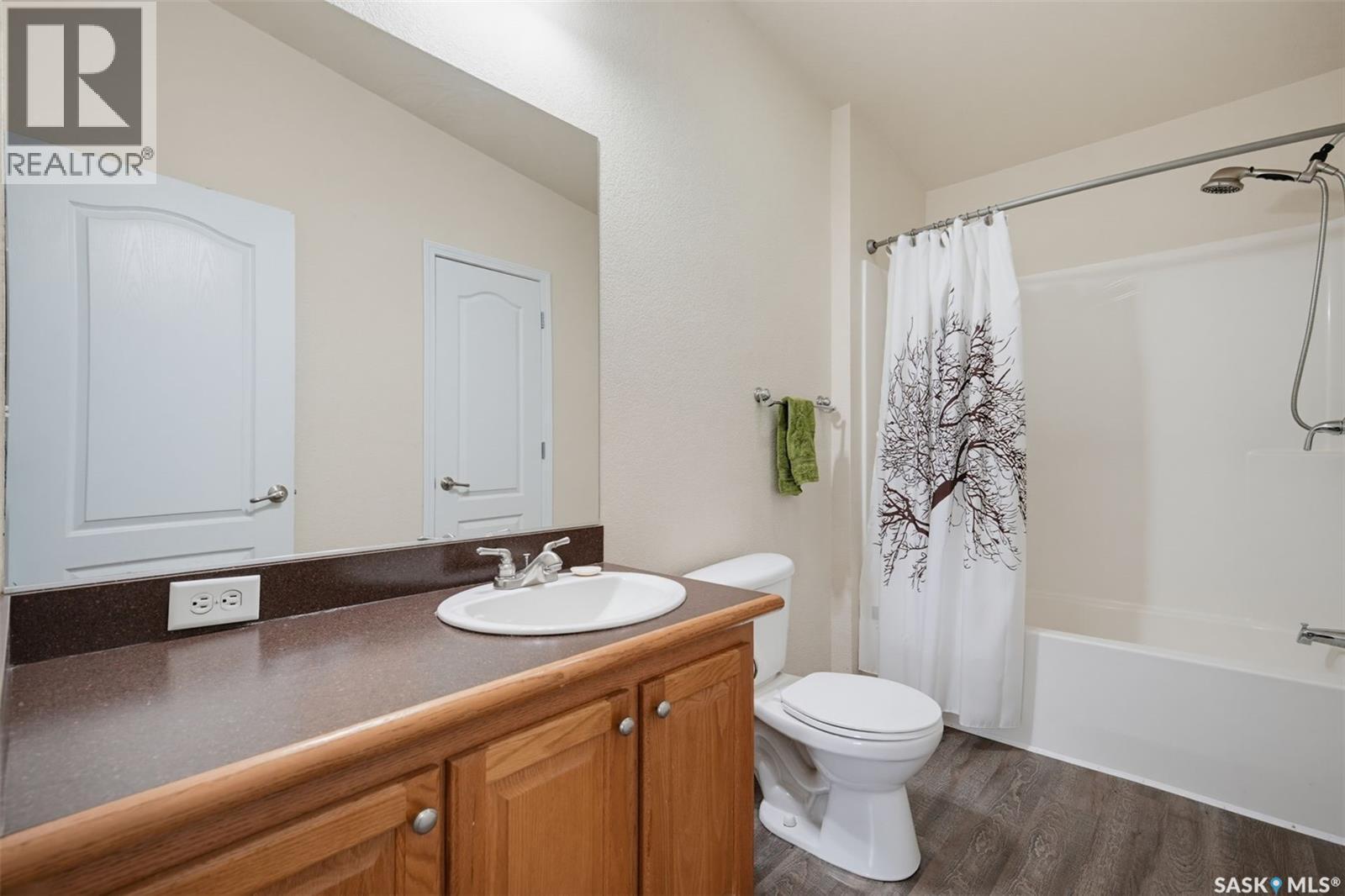 13 401 Railway Avenue Property Photo 20
