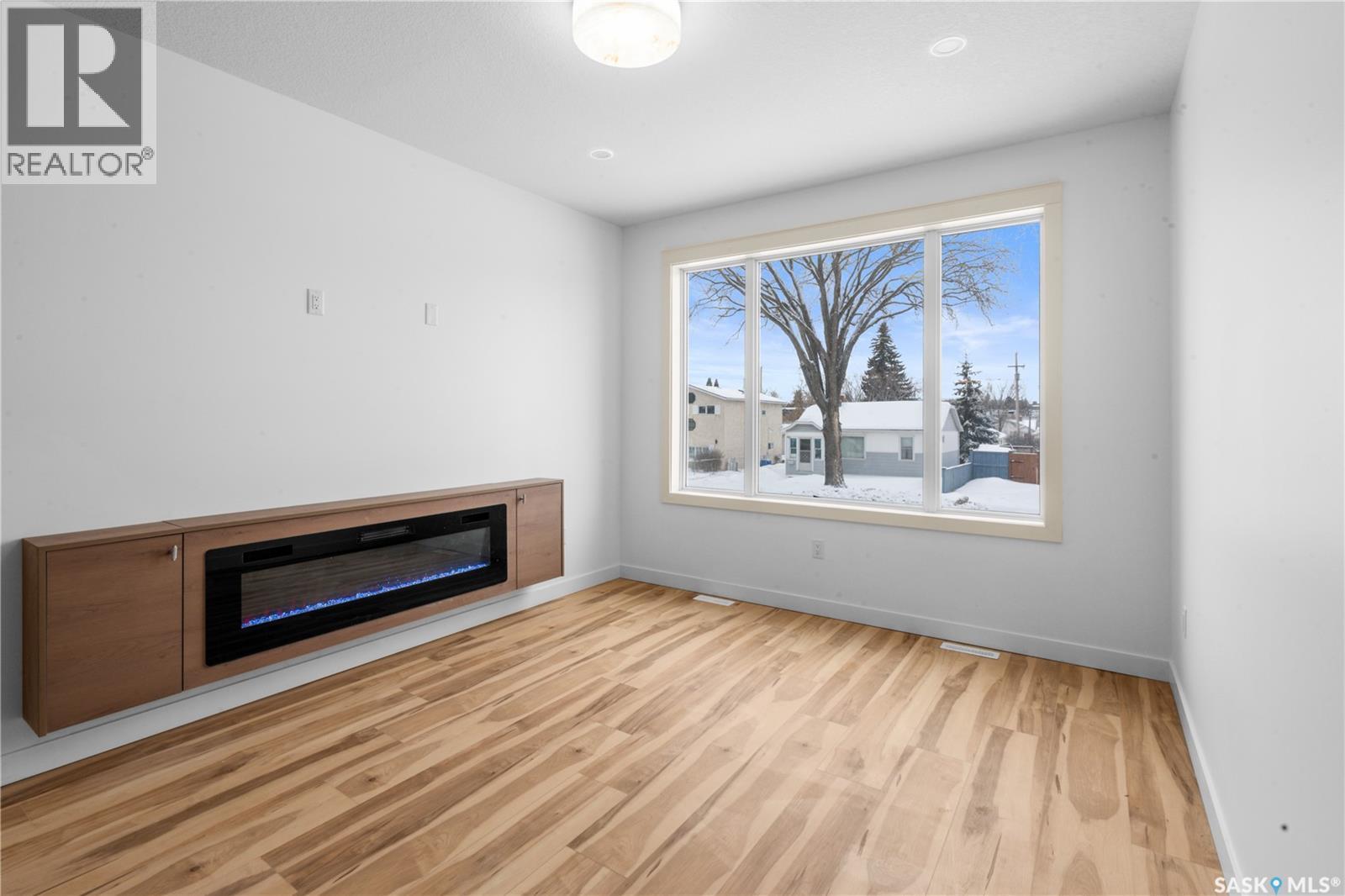 424 Empress Street Property Photo 4