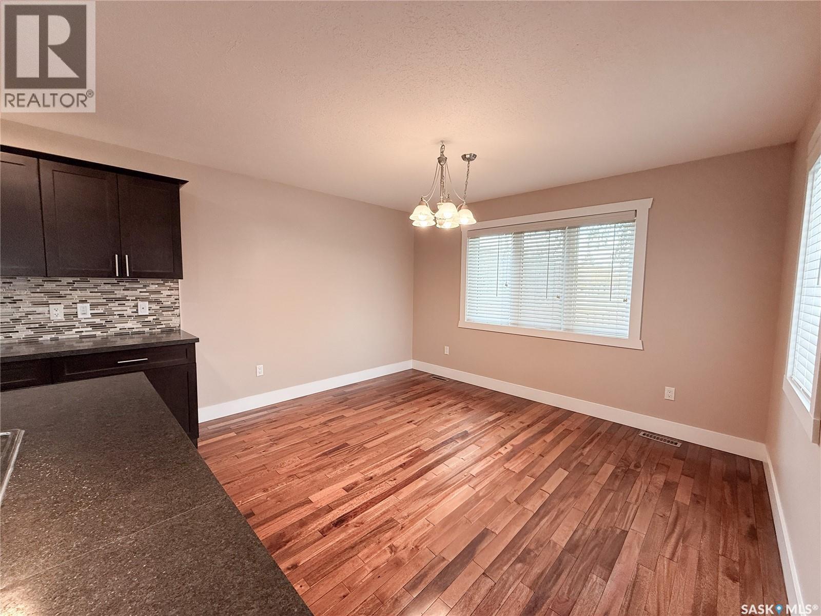 725 Centre Street Property Photo 10