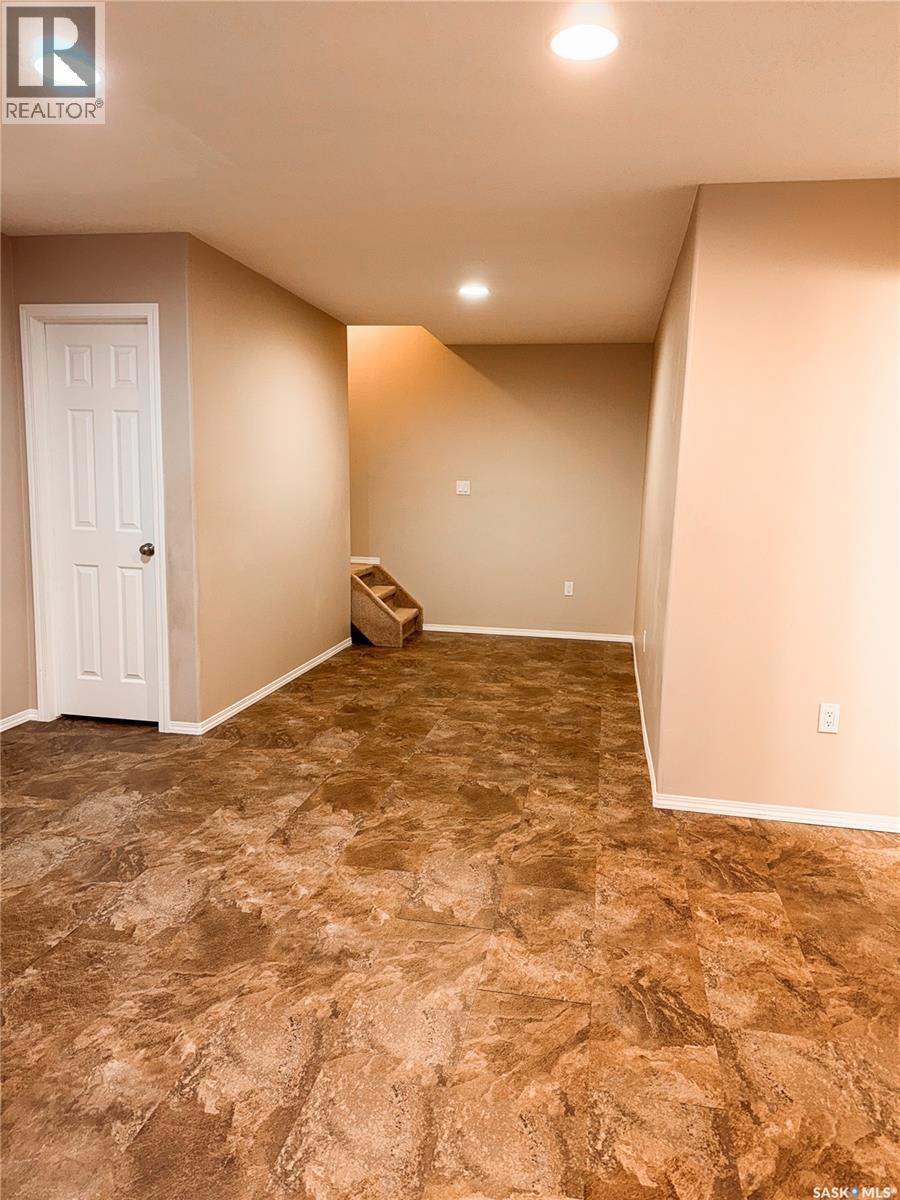 725 Centre Street Property Photo 16