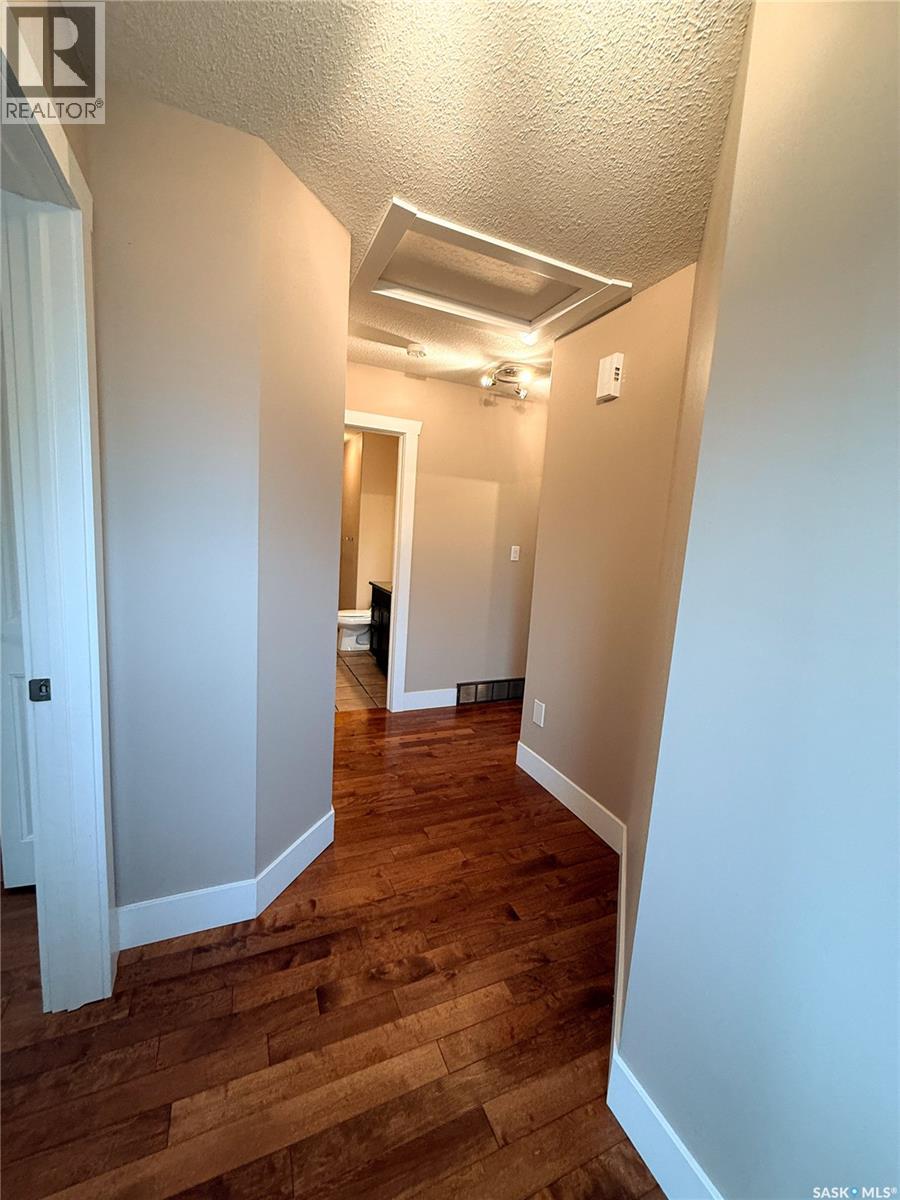 725 Centre Street Property Photo 17