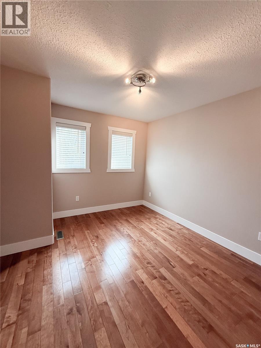 725 Centre Street Property Photo 18