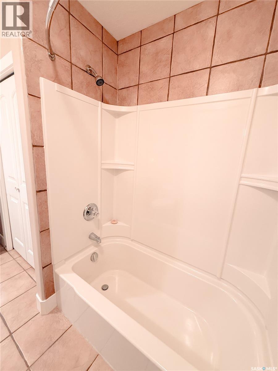 725 Centre Street Property Photo 21