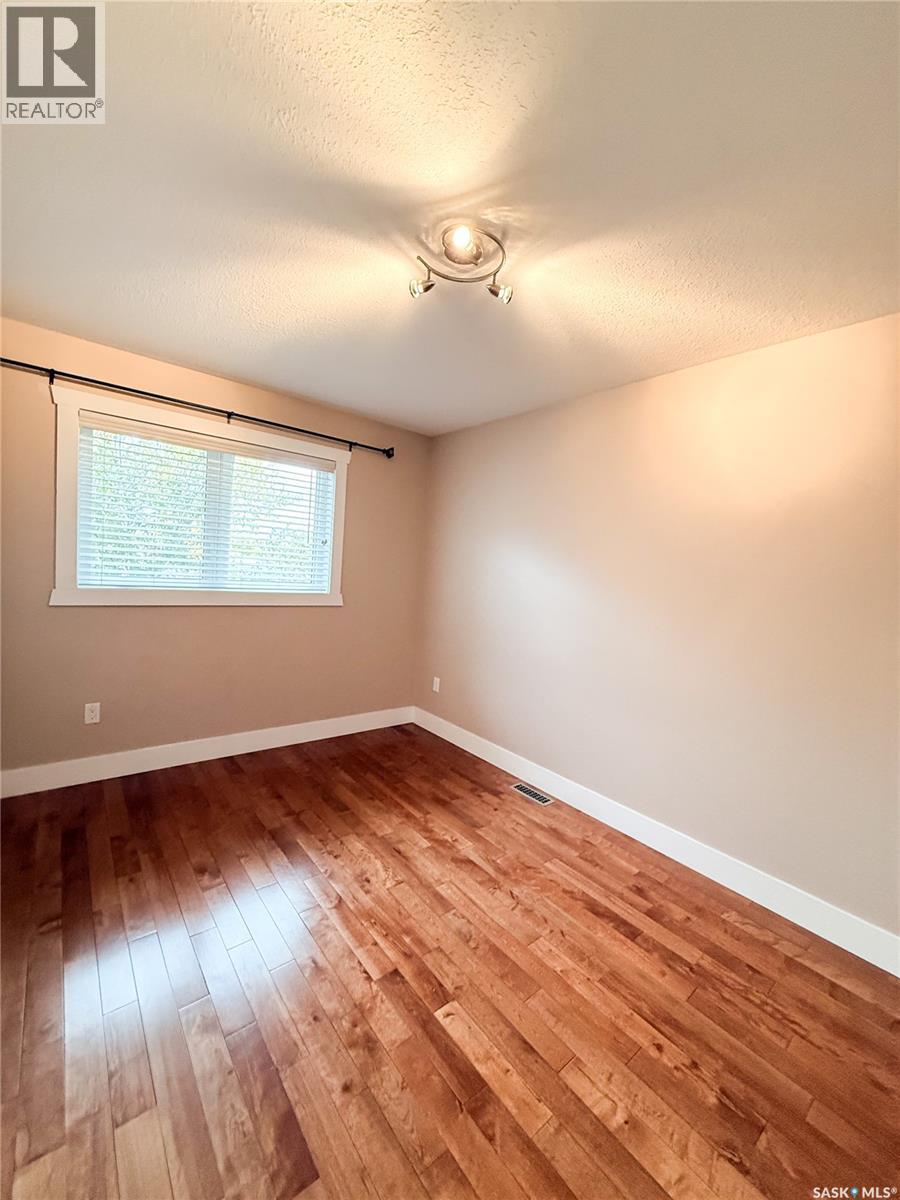 725 Centre Street Property Photo 24