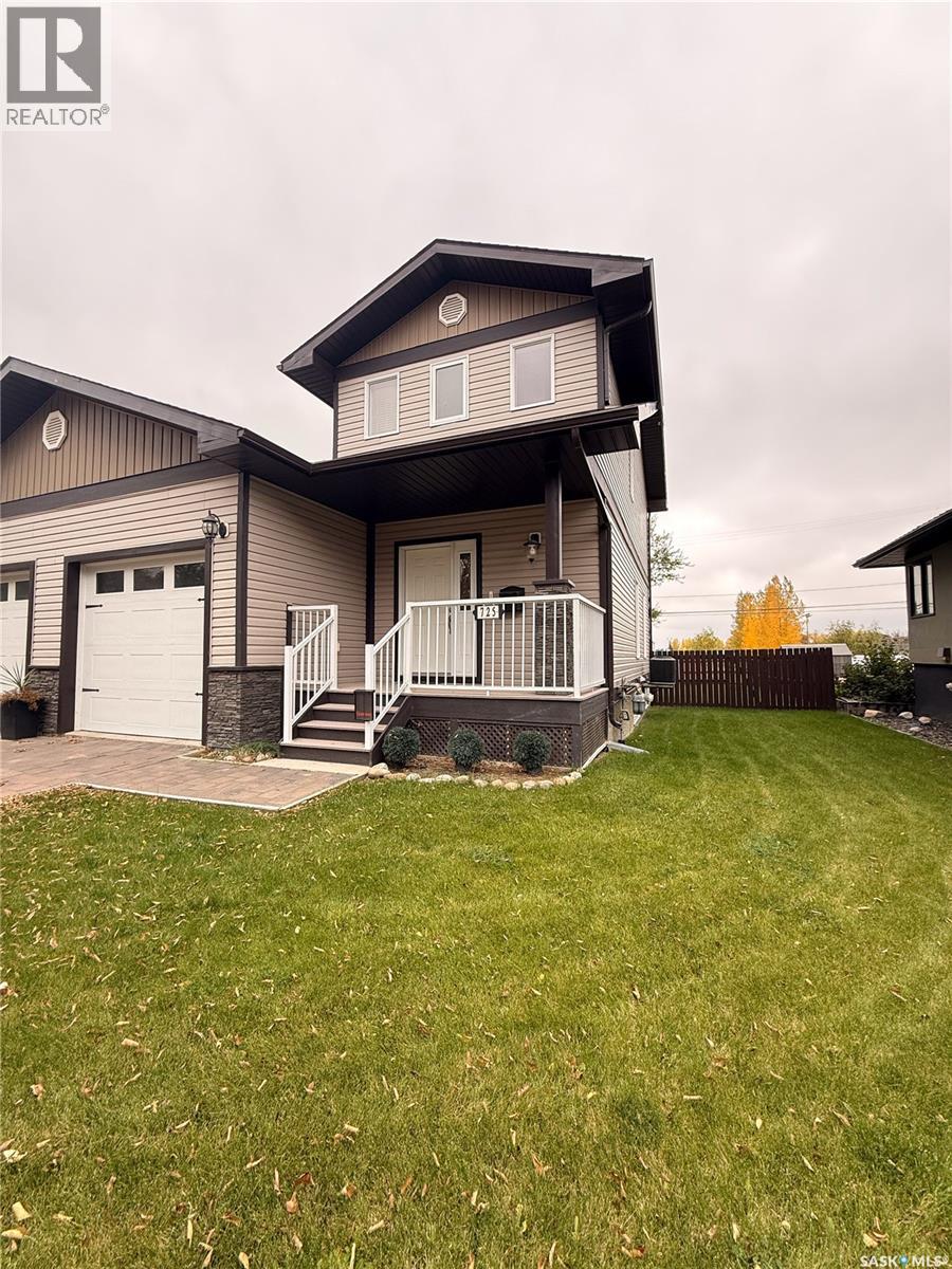 725 Centre Street Property Photo 51