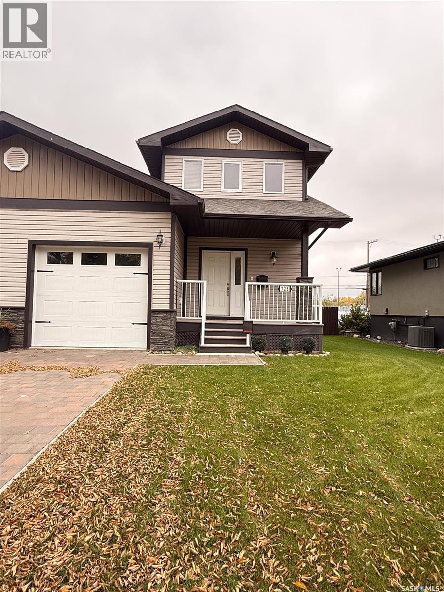 725 Centre Street Property Photo 52