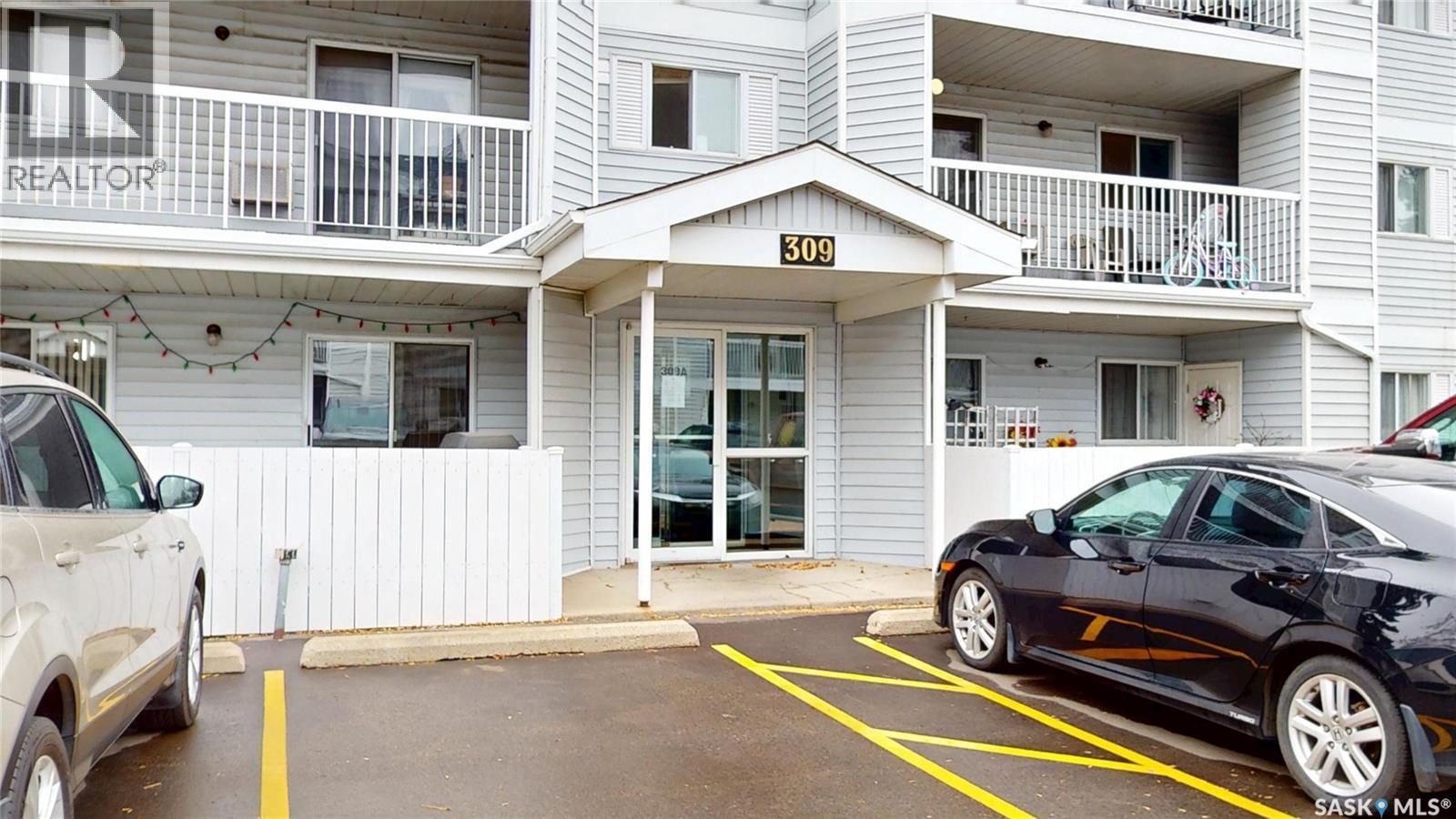 103 309a Cree Crescent Property Photo 1