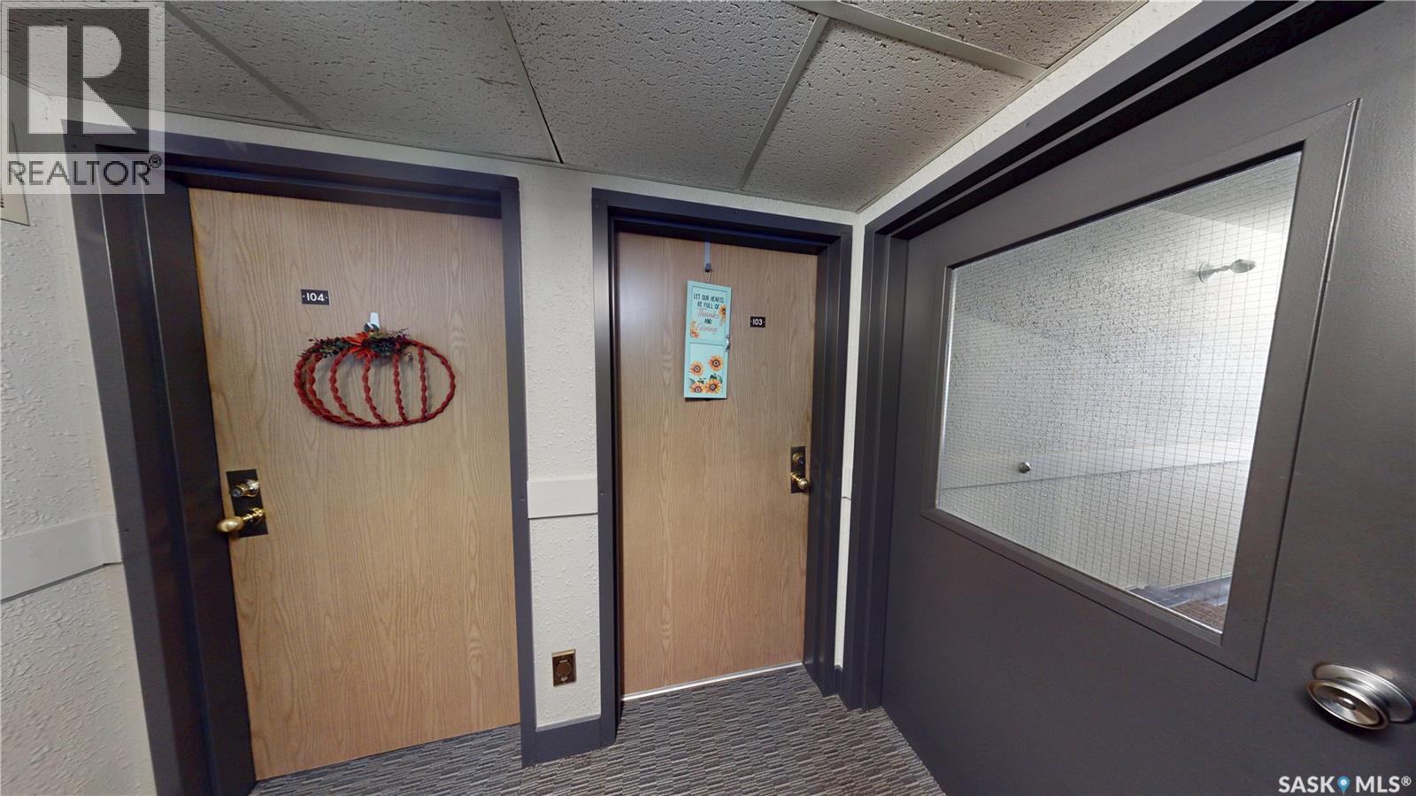 103 309a Cree Crescent Property Photo 3