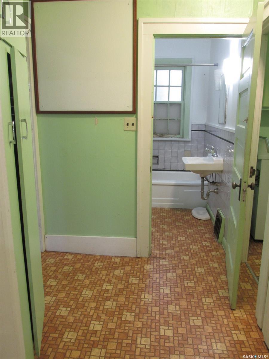 505 Centre Street Property Photo 32