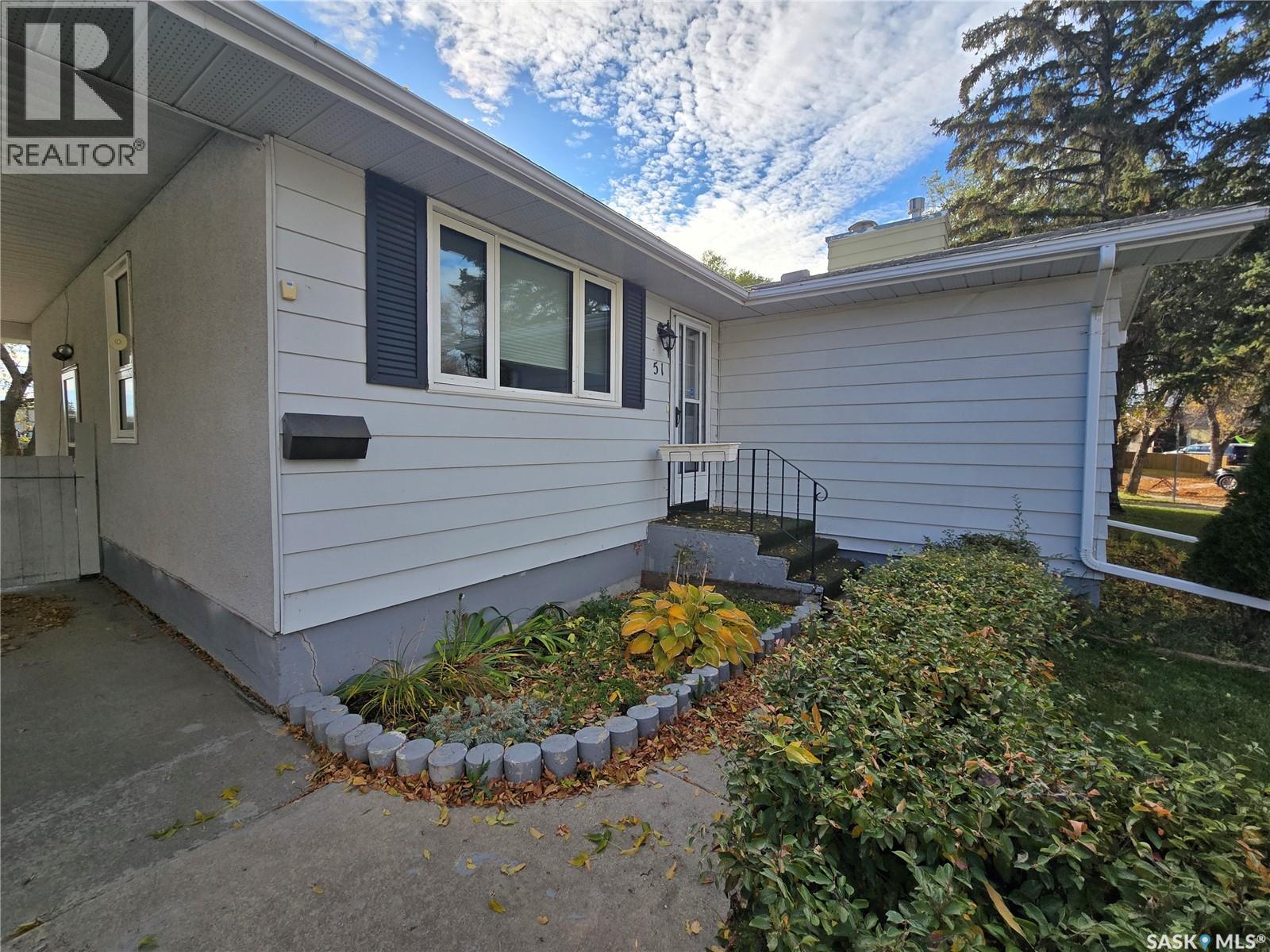 51 Sibbald Crescent Property Photo 3