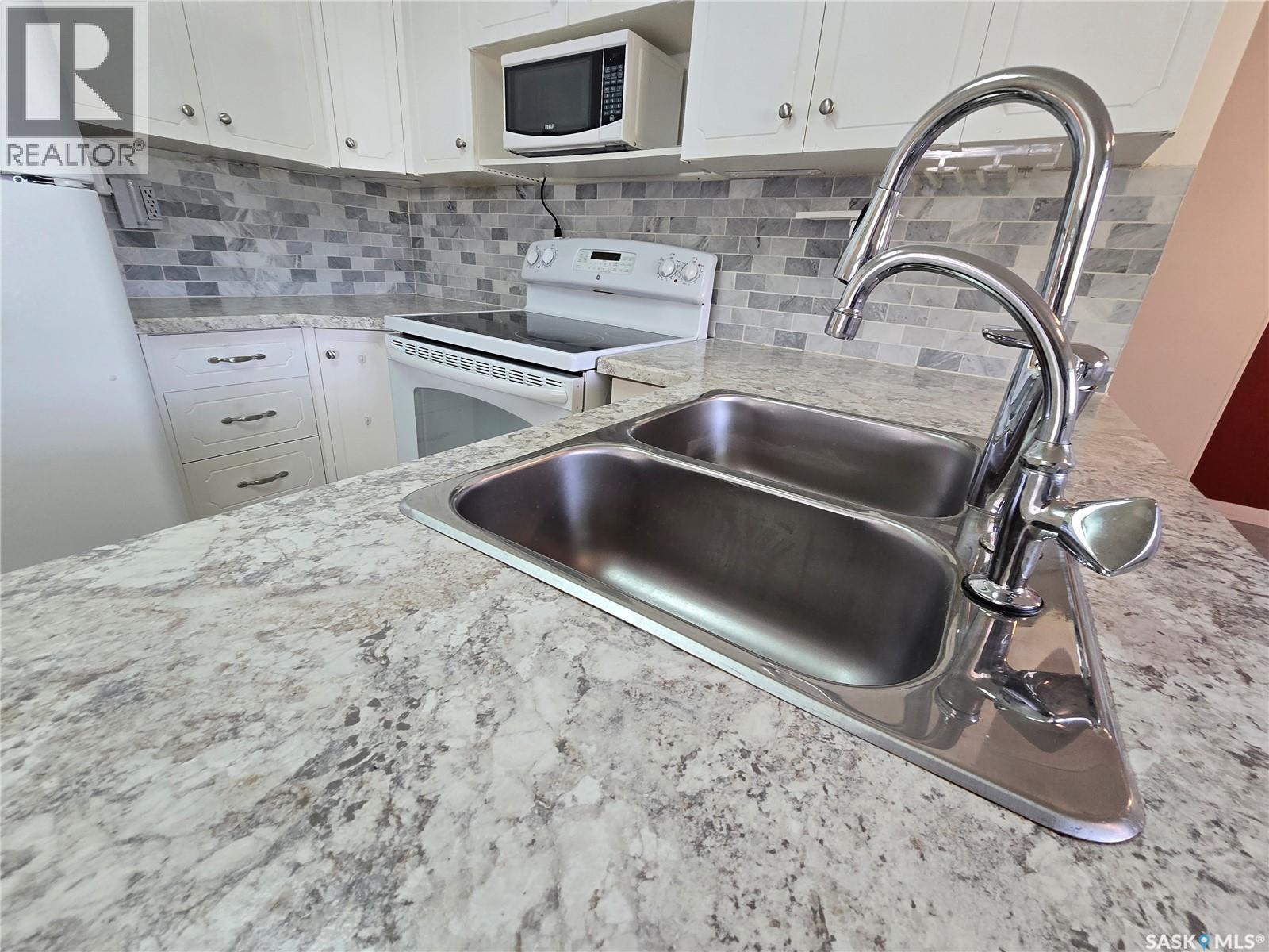 51 Sibbald Crescent Property Photo 16