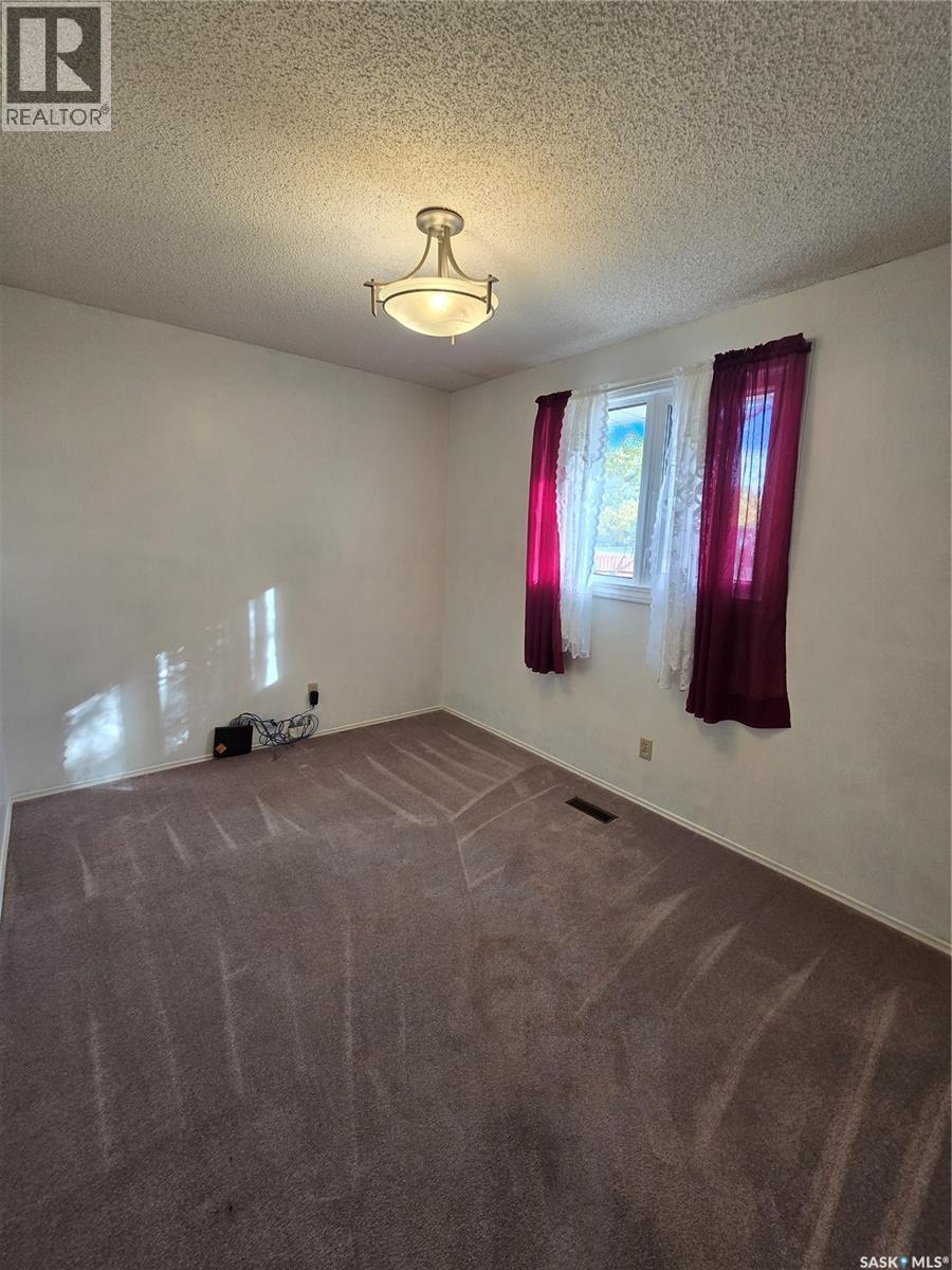 51 Sibbald Crescent Property Photo 38