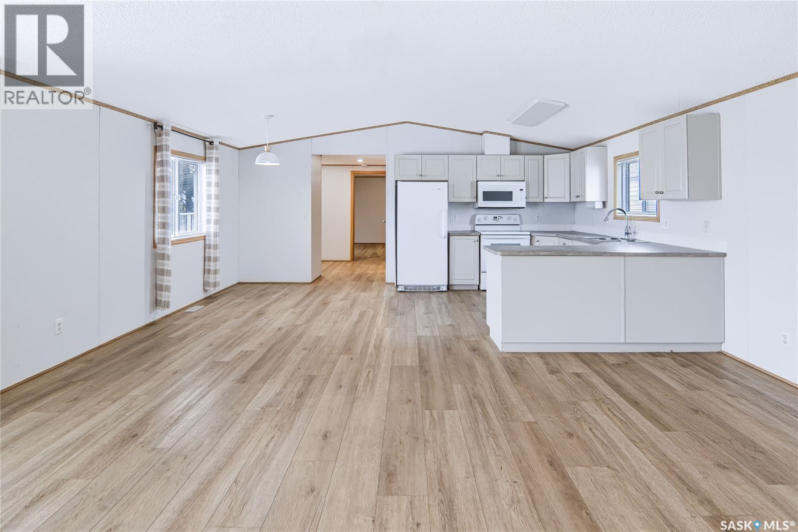 119 Railway Avenue Property Photo 8