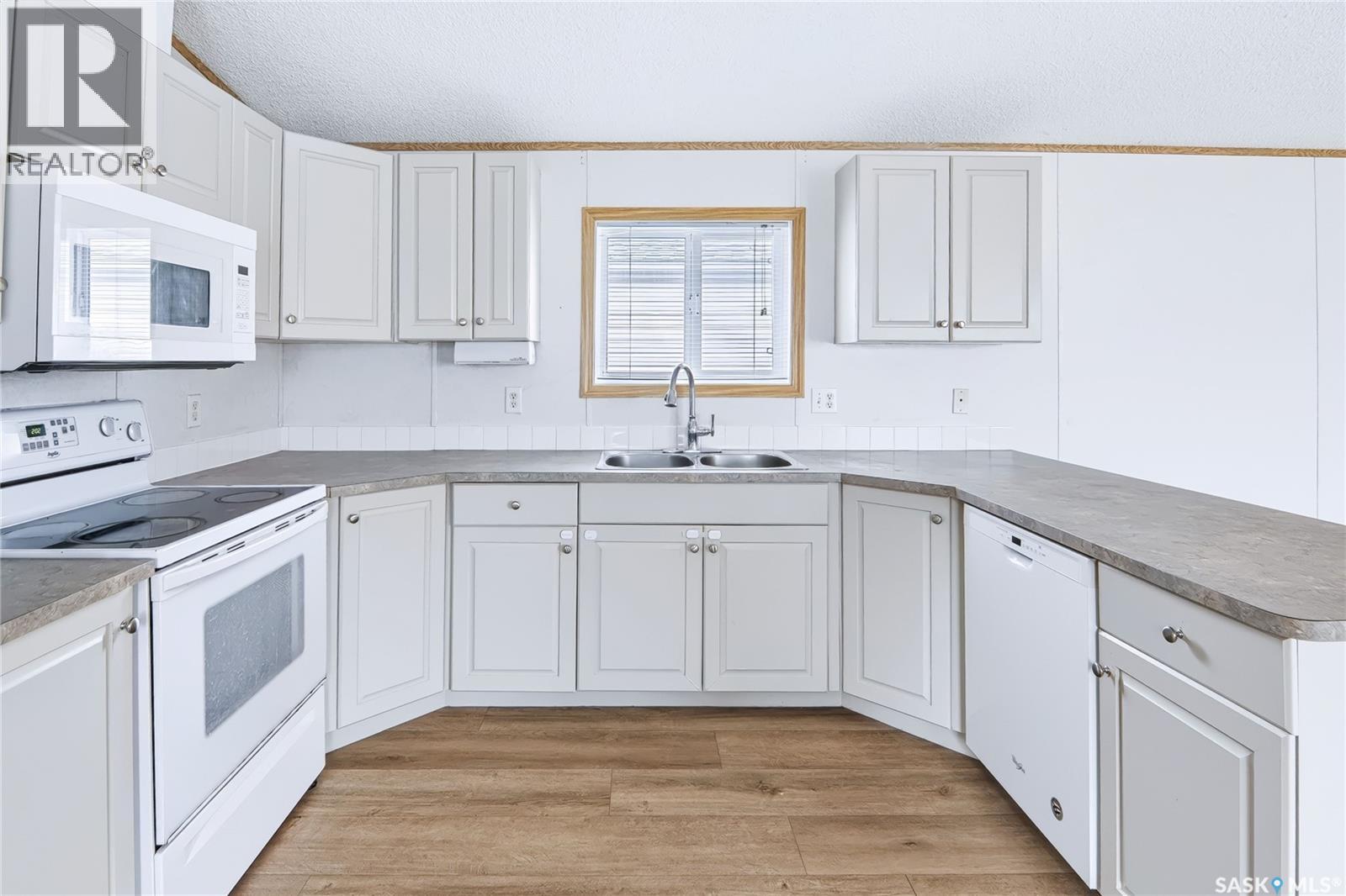 119 Railway Avenue Property Photo 12