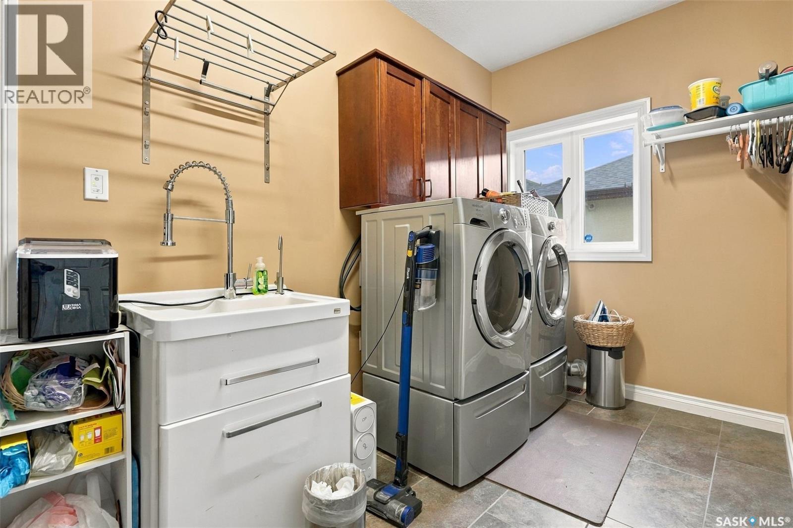 212 Edgewood Drive Property Photo 28