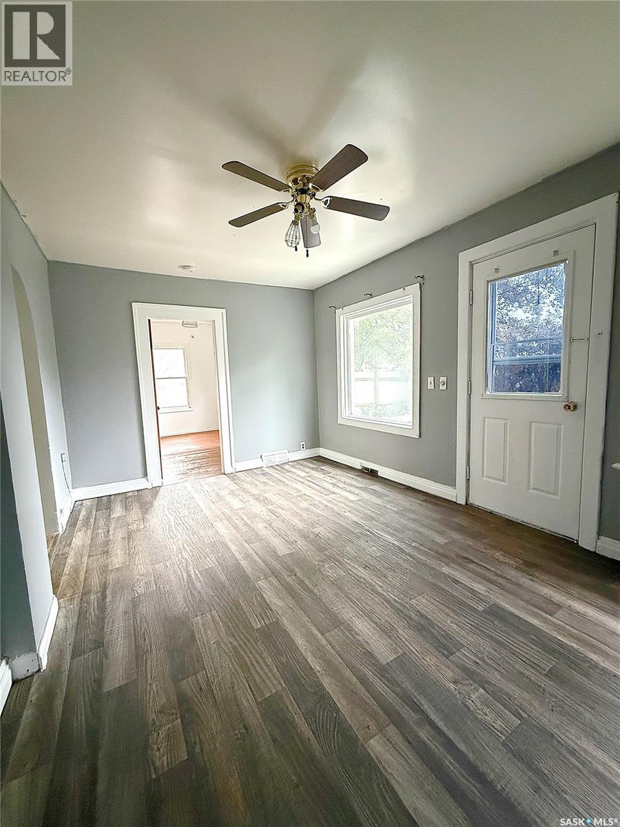 172 4th Street E Property Photo 5