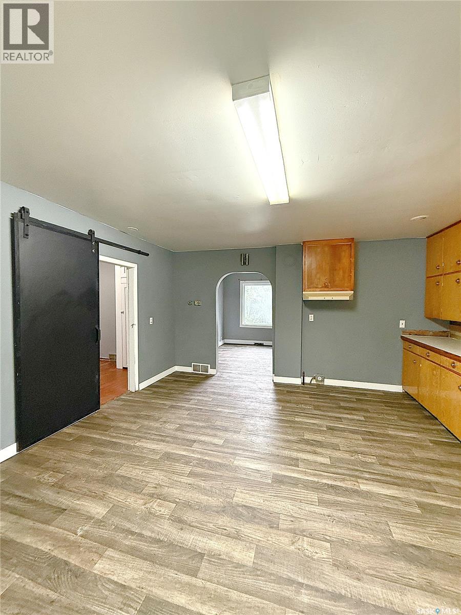172 4th Street E Property Photo 7