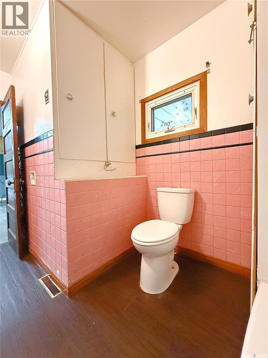 172 4th Street E Property Photo 9