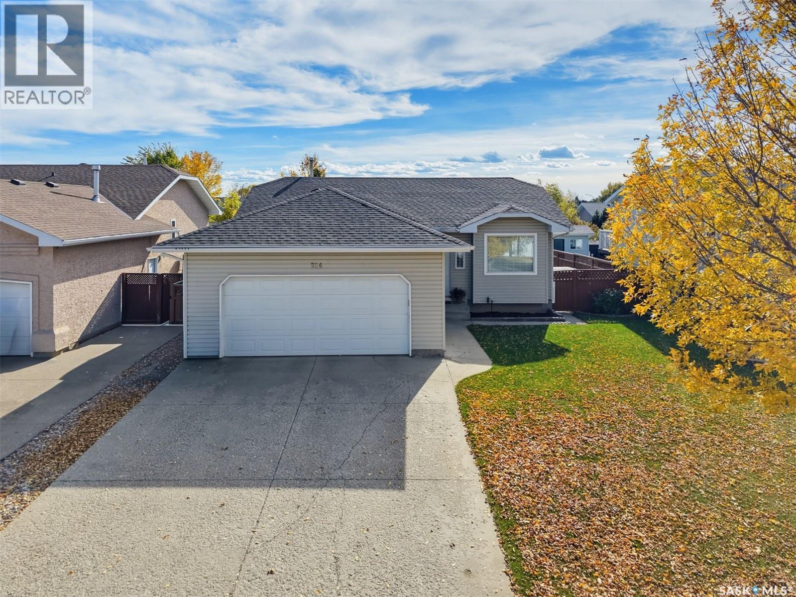 314 Peterson Crescent Property Photo 1