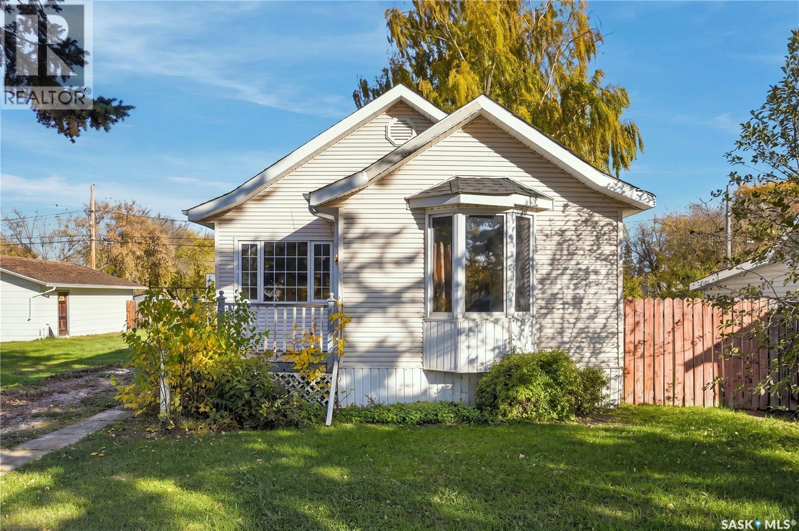 475 Andrew Street Property Photo 1