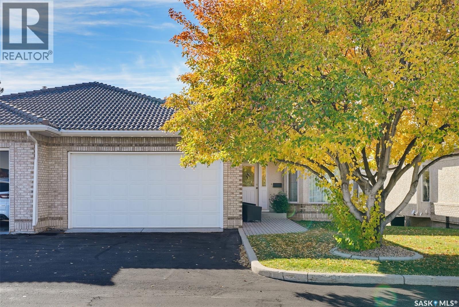 32 315 Bayview CRESCENT Property Photo 1