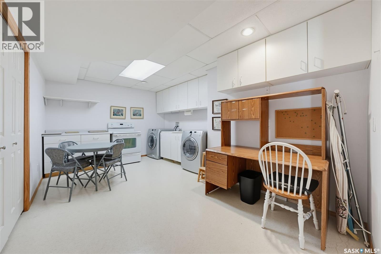 32 315 Bayview Crescent Property Photo 28